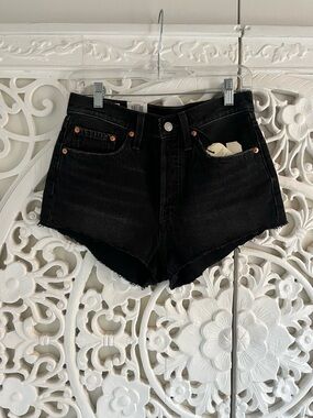Levi’s 501 Black Denim Shorts High Rise NWT Raw Hem Size 27